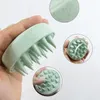 Escova de silicone para massagem do couro cabeludo: estimulação e relaxamento ideais para o cabelo - 2